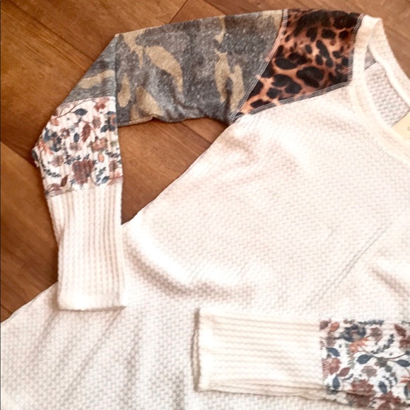 QUALITY SUPER SOFT MIXED PATERN TOP - Picture 4 of 14